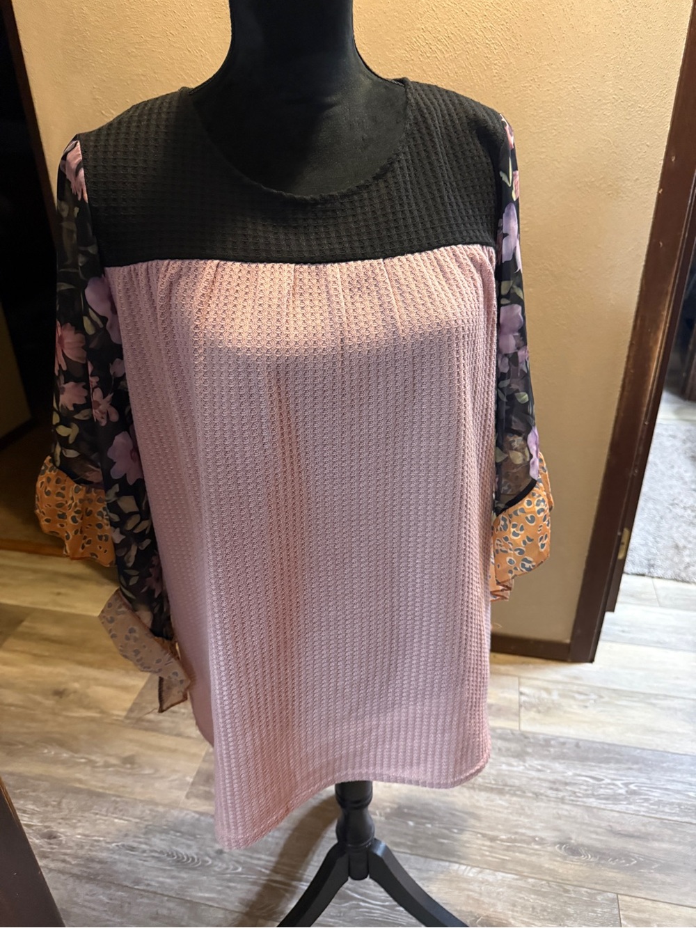 Waffle Knit Pink & Black Panel Mixed-Sleeve Women's Top